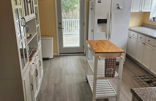 Williamsburg House | Large 5 bdrm cottage