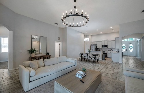 Parrish House | Large 5 bedroom 3 full bath house close to beaches, shopping and parks.