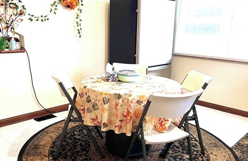 Columbus House | Large and neatly arranged house with a large parking lot .