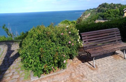 Granarola House | Large apartment in a stone farmhouse