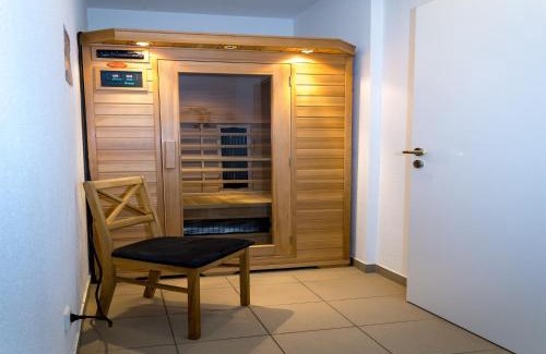 Goddelsbach Apartment | Large apartment in the beautiful Sauerland with garden, patio and sauna