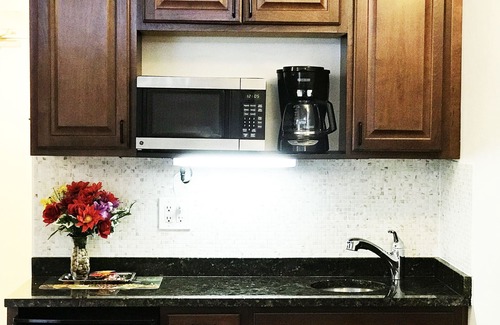 Galt Mile Resort | LARGE APARTMENT OCEAN MANOR RESORT