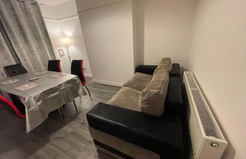 Stonnall House | Large Beautiful 3 Bed house in City of Birmingham