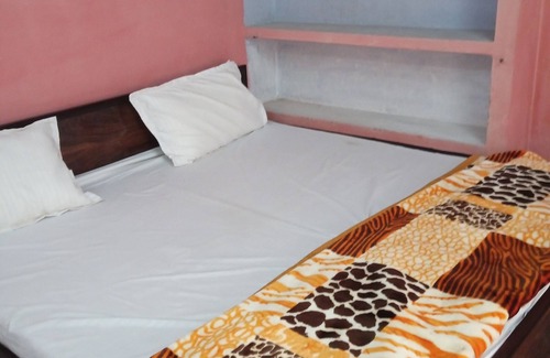 Faizabad House | Large bedroom