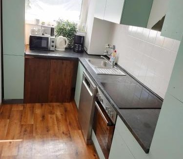 Humboldt - Gremberg Apartment | Large Central Apartment - MODERN & Fully Equipped - near fair