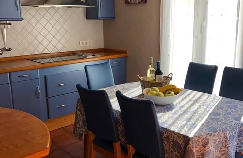 El Paso Villa | Large colonial style villa