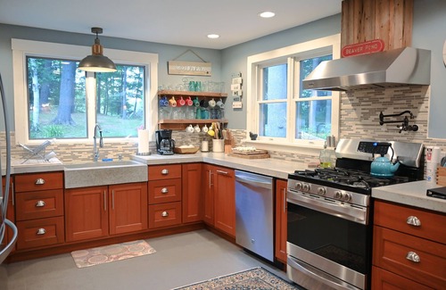 North Troy House | Large Cozy House- Family Friendly w/Indoor Hot Tub, 5mi to Jay Peak