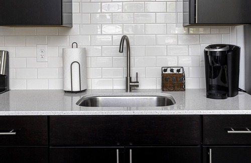Olympia Apartment | Large Evts-4 Apts/Penthouse-Rooftop-Studio-Business