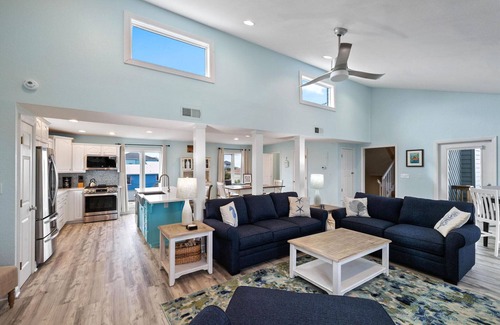 Toilla Segunda House | Large Families & Reunions Welcome. Gulf View Home with a Pool!