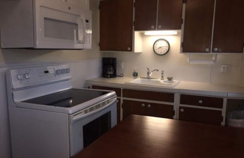 Frankfort House | Large Family Suite w/private entrance one block from Lake Michigan