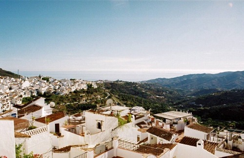 Frigiliana House | Large Four bedroom house in exquisite 16th century Moorish village. Sleeps 8.