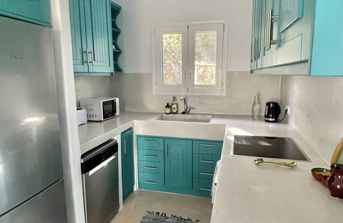 Leros Villa | Large Greek Villa in Krithoni 5 minutes from beach and Agia Marina