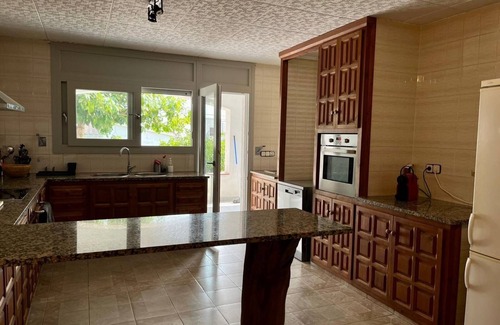El Mas Fumats House | Large holiday home 4 minutes from the beaches of the Costa Brava.