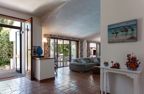 Neviano Villa | Large holiday villa near Gallipoli 6 bedrooms, 6 bathrooms, private pool m200