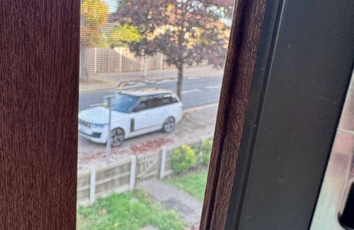 Mayesbrook House | Large Home In Barking 1gbps WiFi & Free Parking