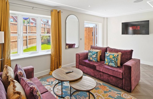 Rushmoor District House | Large Houses, Contractors, Families, Free Parking