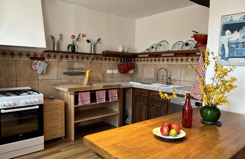 Trezelles Cottage | Large modern house for 12, garden, pets allowed