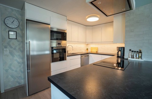 Tromso House | Large modern house, perfect for Northern lights chasing