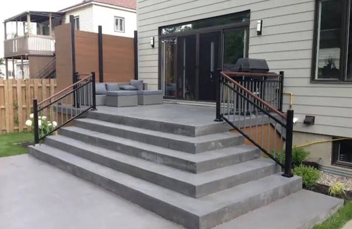 Greenfield Park Cottage | Large modern house with open concept, a/c, heated swimming pool, large garden.