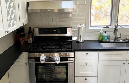 West Stockbridge House | Large Mountaintop Retreat in the Berkshires