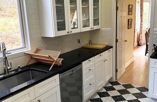 West Stockbridge House | Large Mountaintop Retreat in the Berkshires