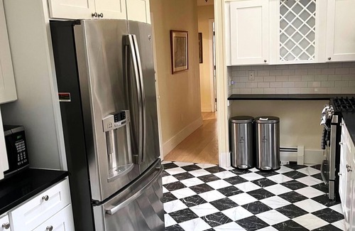 West Stockbridge House | Large Mountaintop Retreat in the Berkshires