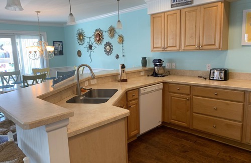 Fenwick Island House | Large oceanblock beach home - Short walk to beach, shops & great restaurants!