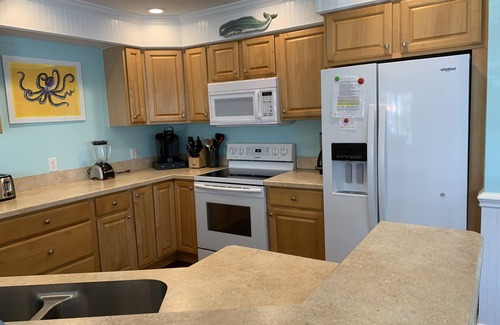 Fenwick Island House | Large oceanblock beach home - Short walk to beach, shops & great restaurants!