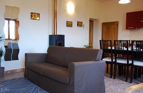 Sovicille Apartment | Large panoramic apartment in the Tuscan countryside, 7 km from Siena