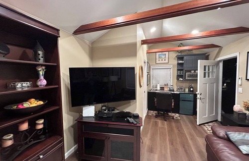 Emerald Hills Apartment | Large, private Studio with 1 Bath in beautiful Emerald Hills - 30 day minimum