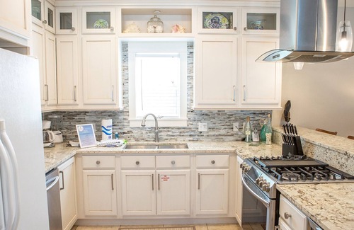 Seawalk Circle House | Large Private Pool, Mins to Beach, Gulf Side + Free Attraction Tickets!