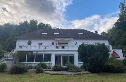Verdelot Villa | Large, quiet house 1 hour from Paris - Ideal for families, internships or retreats