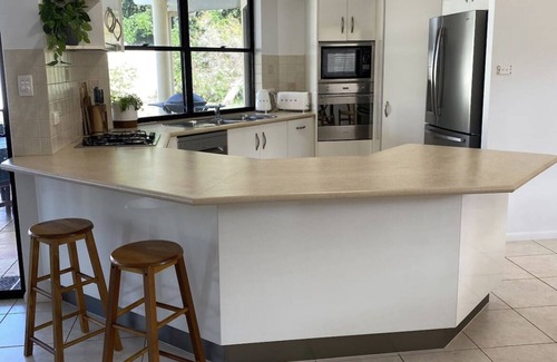 Kewarra Beach House | Large Resort Style Home