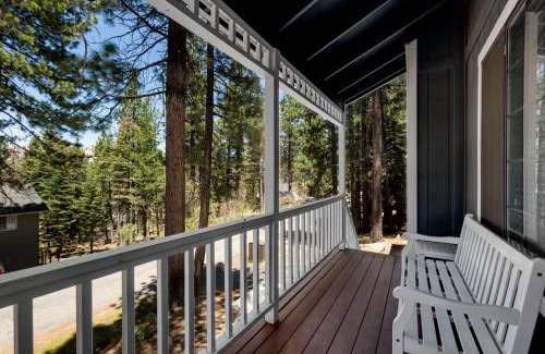 Country Club Estates Apartment | Large Seasonal Rental South Lake Tahoe