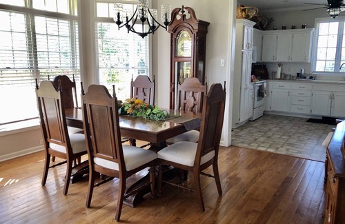 Warrensburg House | Large Spacious Beautiful Country Home