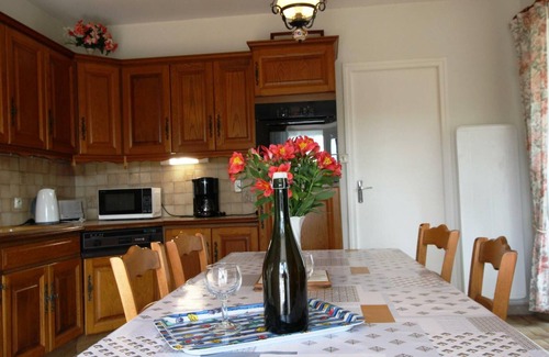 Les Pieux Cottage | Large stone house with garden and WiFi in Les Pieux
