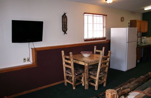 Estes Park Ski Chalet | Large Studio Style Suite with Personal Patio with Grill