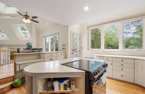 South Down Shores House | Large Stunning Home with Hot Tub, Sauna, perfect for families and year round vacations in Laconia.