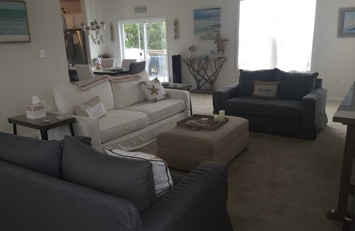 Dover Beaches North House | Large Newer Home 3min walk to bay bch,10 min ocean. Water Views Open concept f/p