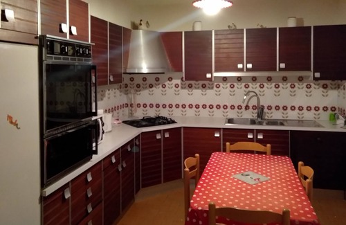 Champignelles House | Large vacation home with wooded garden.