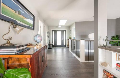 Metchosin House | Large vacation home with ocean/mountain views