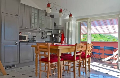 Solaro Villa | Large Villa 20+ 5 Terre Garden