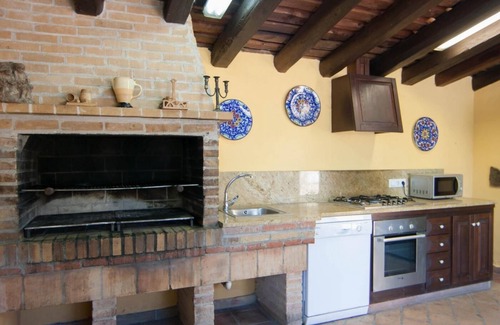 Riudarenes Villa | Large villa for 20pax, 45min from Barcelona, ​BBQ, WiFi