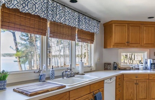 Little Kowaliga House | Large Waterfront Lake House On Neros Point, Lake Martin