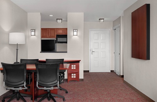 Renton Hotel | Larkspur Landing Extended Stay Suites Renton