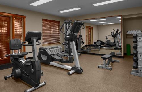 Snail Hotel | Larkspur Landing Extended Stay Suites Sunnyvale