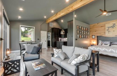 Rogers Apartment | LaRue Rendezvous Luxe Stay at Historic Site