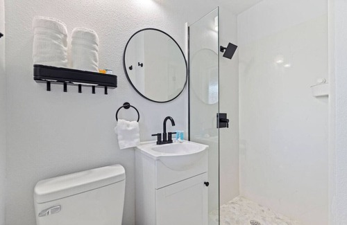 Capri Isle Hotel | Las Olas of Treasure Island #8