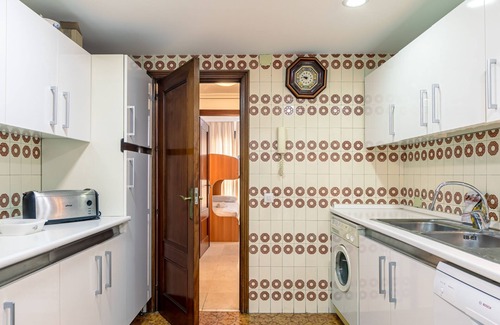 Encarnacion-Regina Apartment | Las Setas 3 Bedrooms apartment