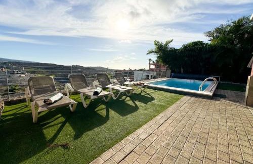 Salobre Villa | Las Terrazas 11 Villa el Mirador by CanaryScape